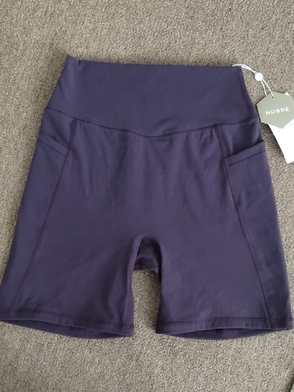 Rosa Pocket Short 6" - Vanity